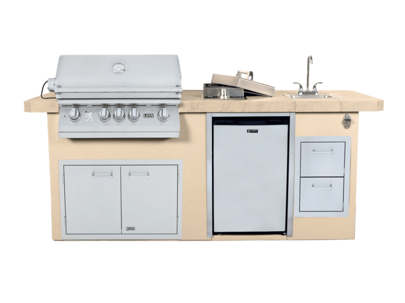 Outdoor kitchen layout